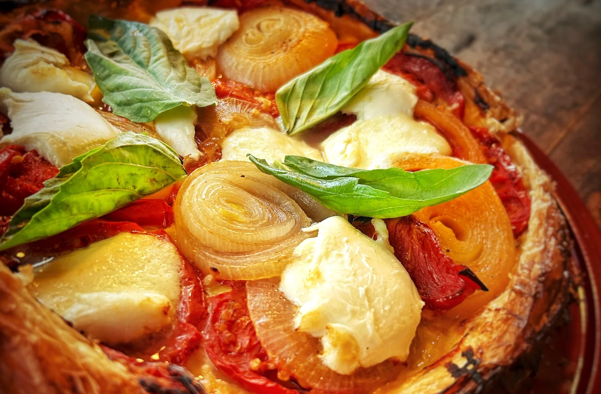 Caprese Tatin: The Ultimate Summer Pizza Fusion
