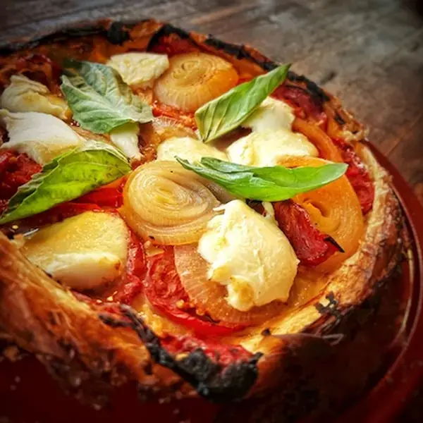Caprese Tatin: The Ultimate Summer Pizza Fusion