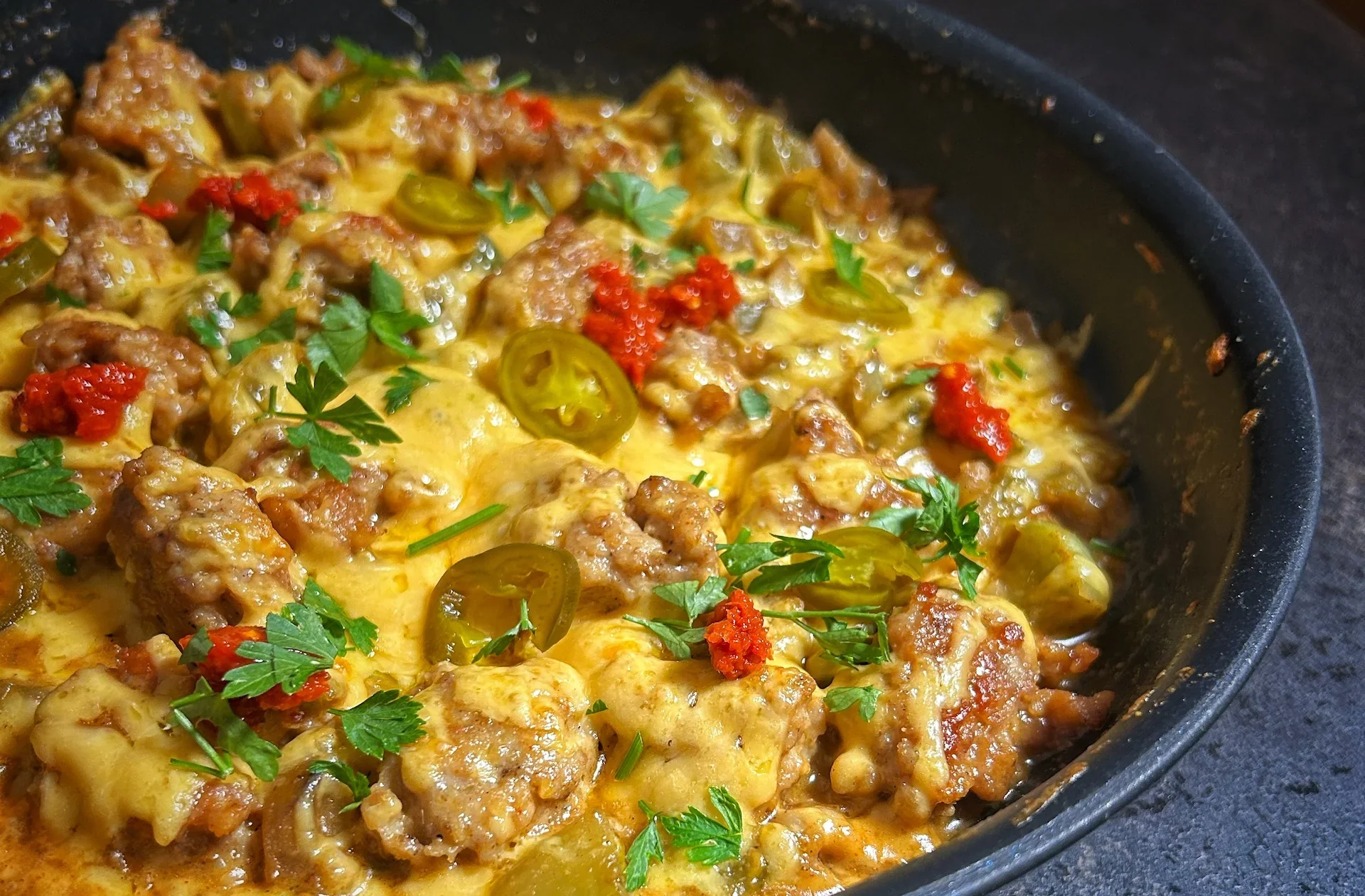 Green Tomato Chicken Skillet: A Tangy Twist on Comfort Food