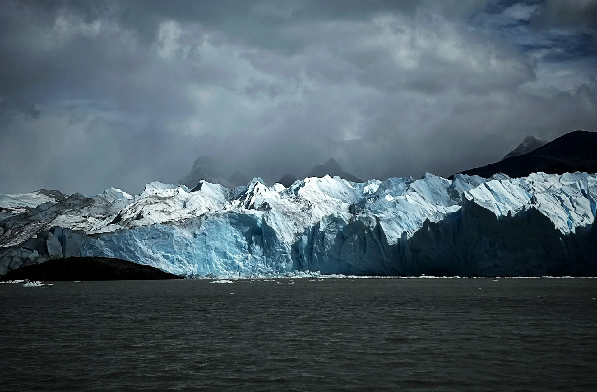 Flavors of Patagonia: The Authentic Tastes of El Calafate
