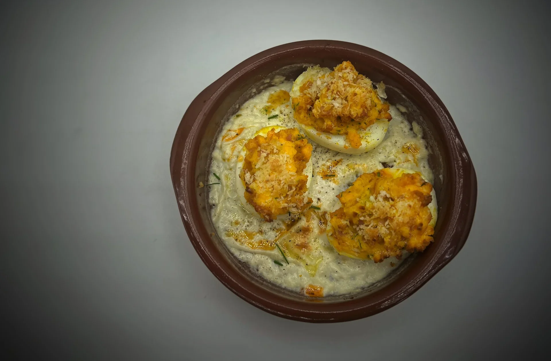 Warm Deviled Eggs with Panko Crunch – A Classic Stuffed Eggs Recipe