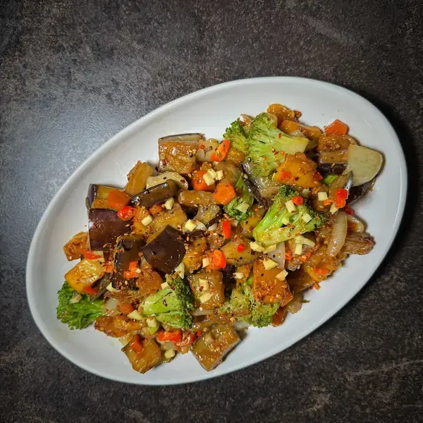 From Tokyo to My Kitchen: Vegan Squash & Eggplant Stir-Fry