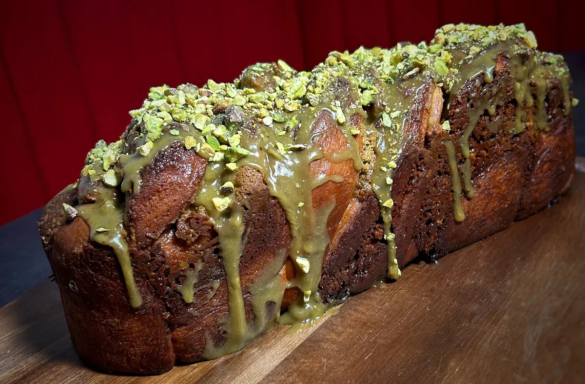 Pistachio Babka: A Twist on Tradition - Dessert - Food nerd rockstar