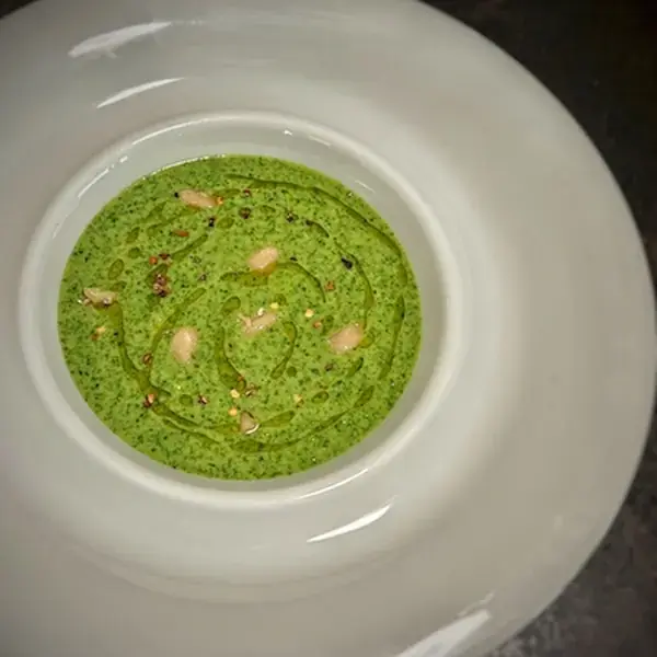 Wild Garlic and Cannellini Bean Soup: A Vegan Delight