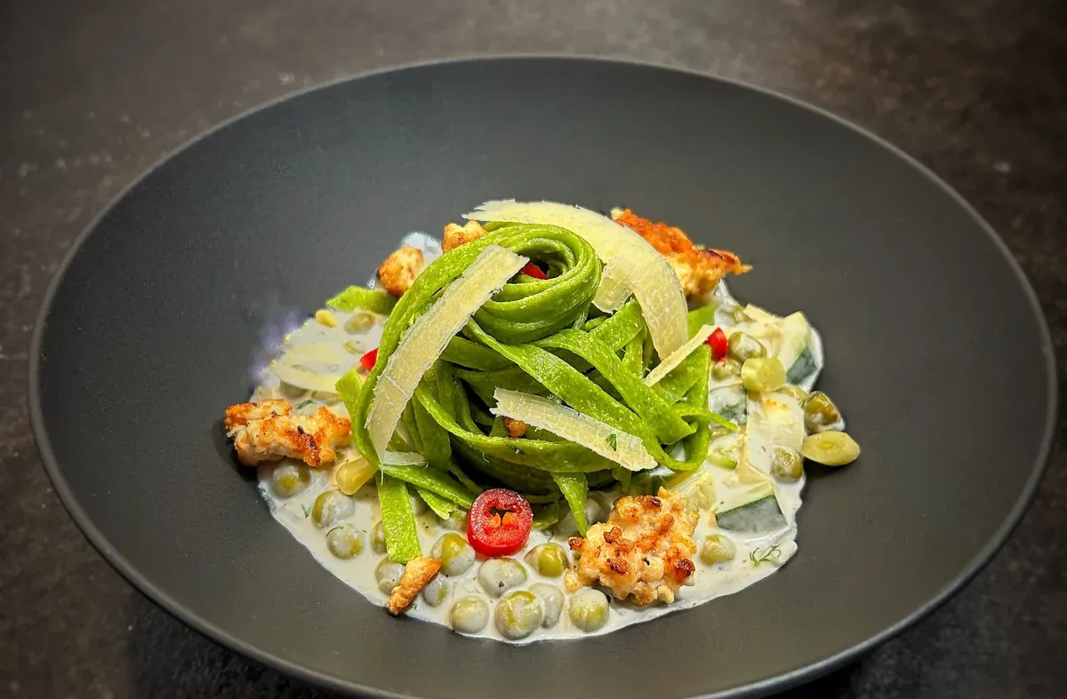 Spring Pasta with Wild Garlic - Main Courses - Food nerd rockstar