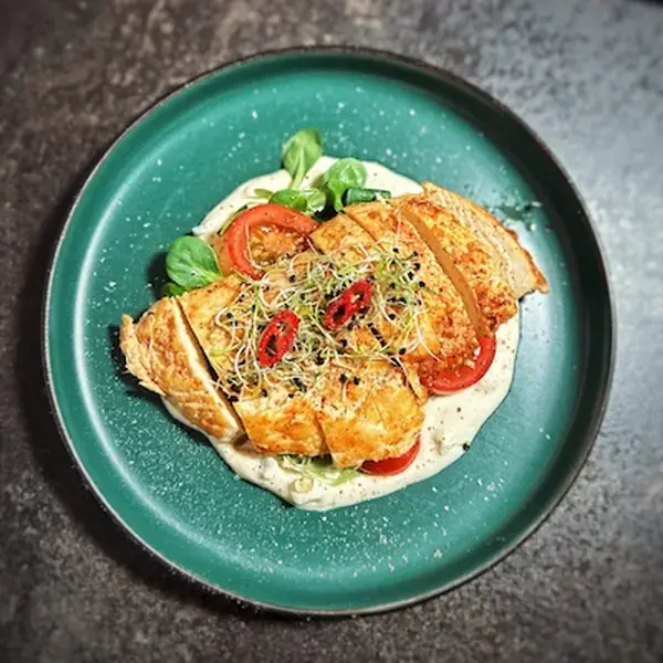 Cajun Chicken with Creamy Cucumber Sauce