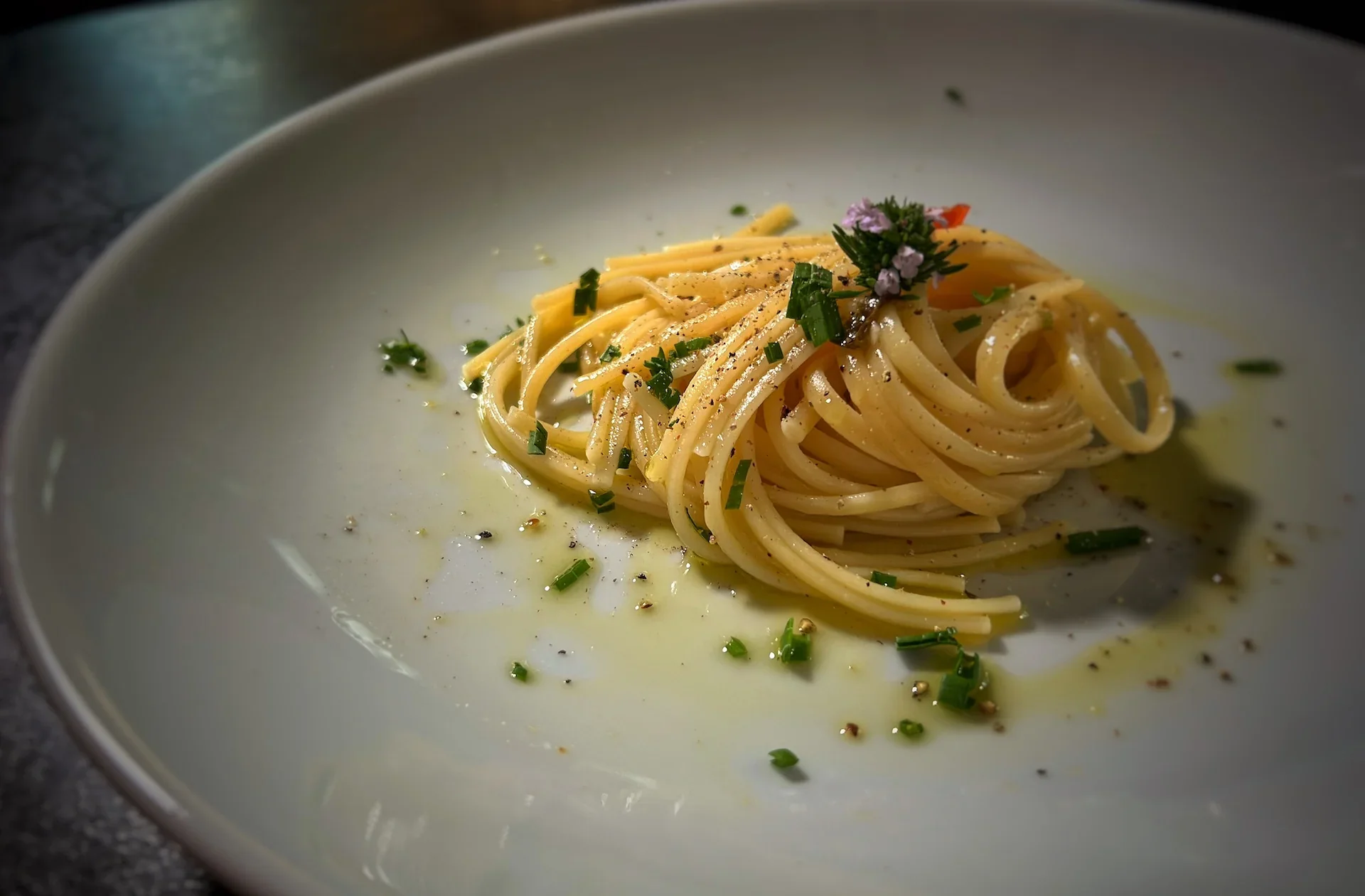 Pasta Aglio, Olio e Peperoncino: A Classic Italian Recipe with a Twist