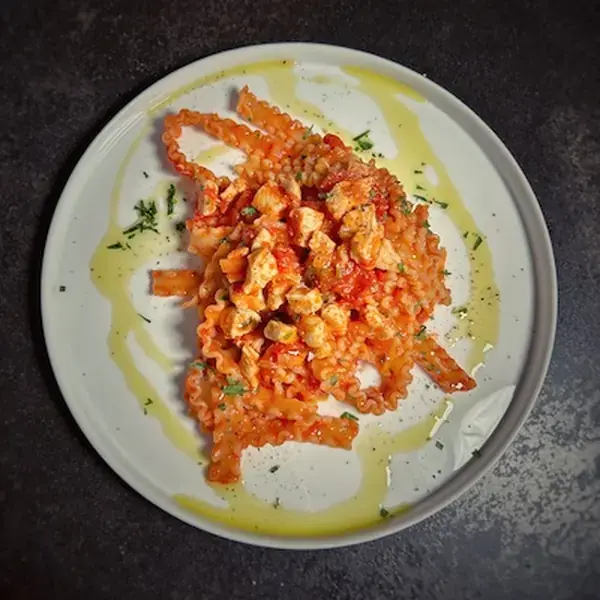 Easy Tarragon Chicken Pasta: Rediscovering Romanian Flavors