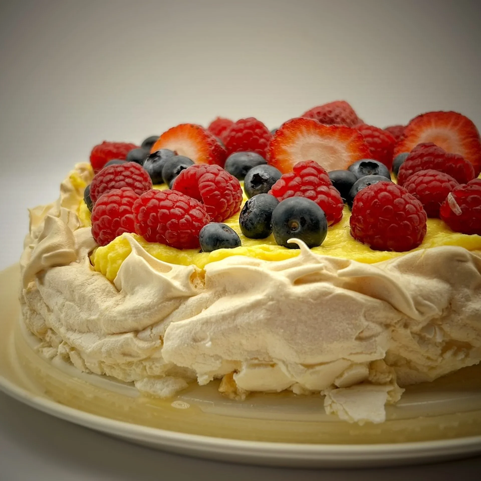 Vanilla Custard Pavlova Recipe