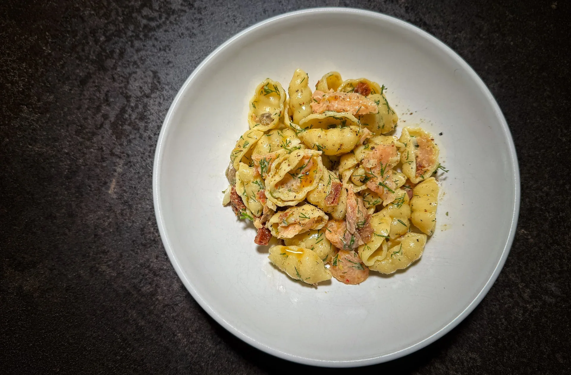 Easy Smoked Salmon Pasta Salad